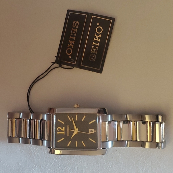 Seiko Men's SKK701 Dress Two-Tone Solid Stainless-Steel Case and Bracelet - Picture 1 of 7